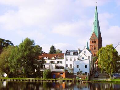 Terrassenwohnung zur Miete 1.950 € 5 Zimmer 113 m² 2 Geschosse frei ab 04.08.2025 Innenstadt Lübeck 23552