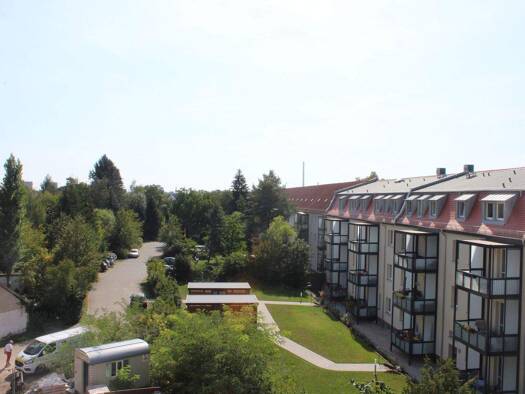 Wohnung zur Miete 950 € 4 Zimmer 92,9 m² frei ab 01.05.2026 Puschkinallee (Dessau) 55 Siedlung Dessau-Roßlau 06846