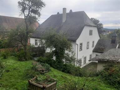 Mehrfamilienhaus zum Kauf 295.000 € 9 Zimmer 273 m² 975 m² Grundstück frei ab sofort Aschbach Schlüsselfeld 96132