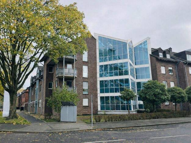 Wohnung zur Miete 650 € 1 Zimmer 61 m² frei ab 01.03.2026 Römerstr. 1 Geneicken Mönchengladbach 41238