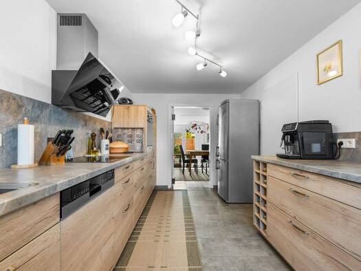 Reihenmittelhaus zum Kauf 679.000 € 7 Zimmer 148 m² 177 m² Grundstück Brombach Lörrach / Brombach 79541