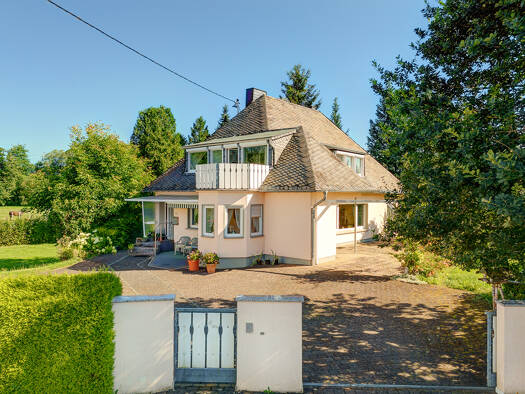 Haus zum Kauf 385.000 € 6 Zimmer 190 m² 2.288 m² Grundstück frei ab sofort Herschbach 56249