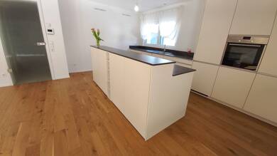 Wohnung zur Miete 2.200 € 3,5 Zimmer 113 m² Ludwigshafen Bodman-Ludwigshafen 78351