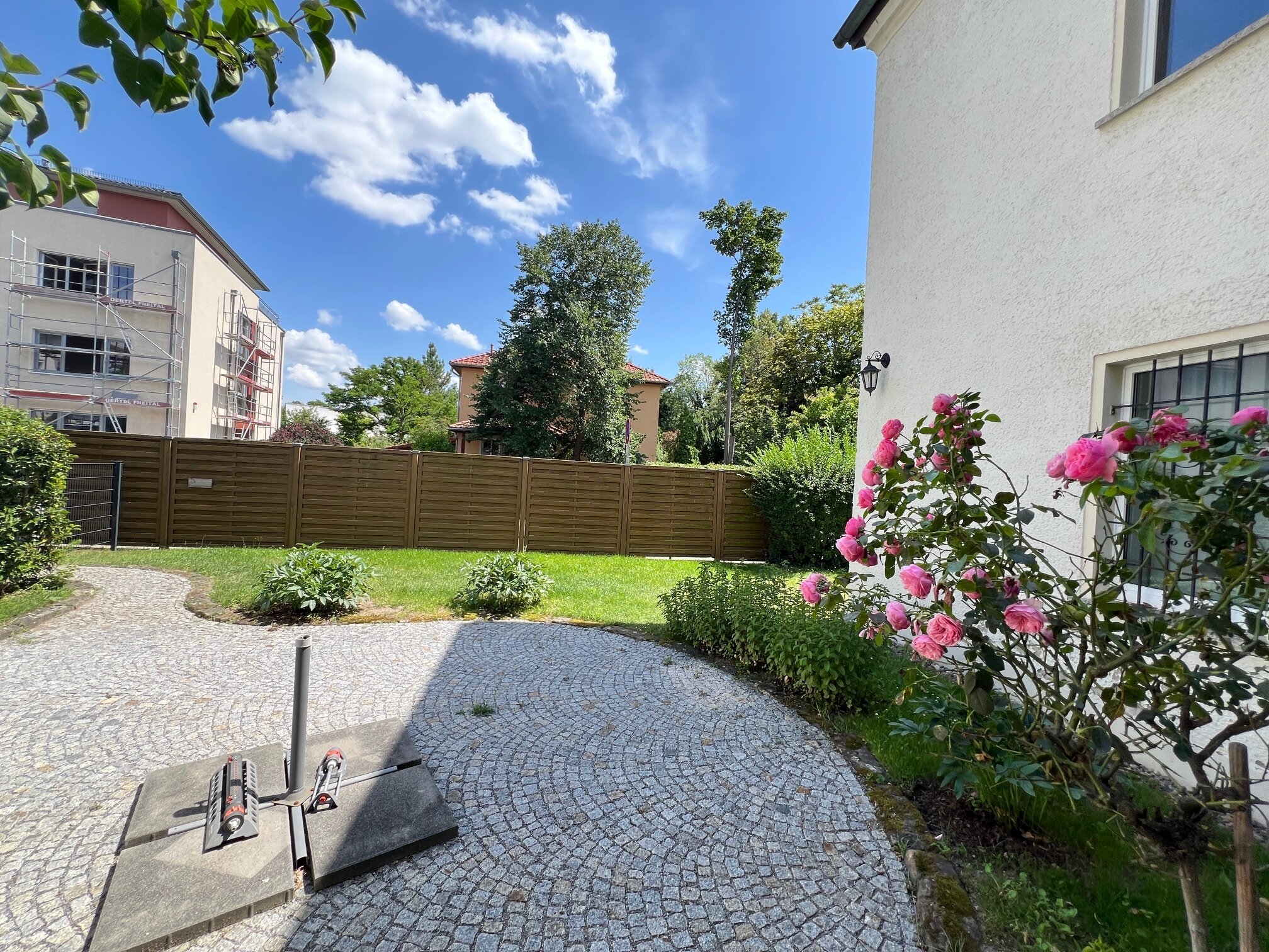 Wohnung zur Miete 1.850 € 5 Zimmer 200 m²<br/>Wohnfläche ab sofort<br/>Verfügbarkeit Striesen-West (Löscherstr.) Dresden 01309