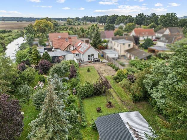 Doppelhaushälfte zum Kauf 349.000 € 6 Zimmer 194 m² 1.100 m² Grundstück Neutrebbin Neutrebbin 15320