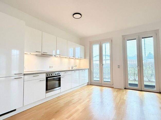 Wohnung zur Miete 1.259 € 3 Zimmer 98,9 m² frei ab 26.03.2026 Karlsbader Platz 16 Wiesbaden 65197