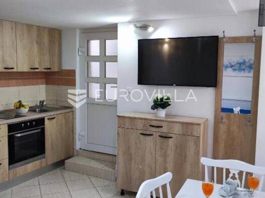 Wohnung zur Miete 500 € 1 Zimmer 23 m² Kastel Stari Kaštel Stari