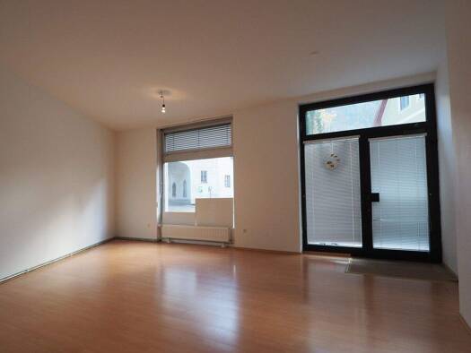 Laden zum Kauf 881 € 46,8 m² Verkaufsfläche Losenstein 4460