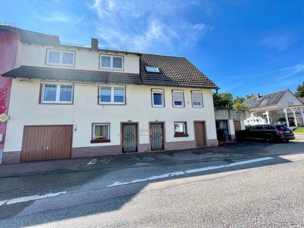 Mehrfamilienhaus zum Kauf als Kapitalanlage geeignet 436.000 € 9 Zimmer 207 m² 340 m² Grundstück Leonbronn Zaberfeld 74374