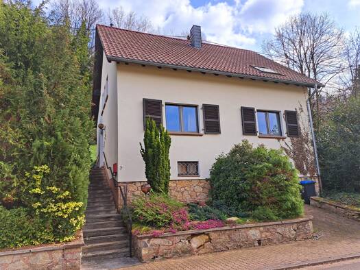 Einfamilienhaus zum Kauf 345.000 € 5 Zimmer 160 m² 676 m² Grundstück Am Tocksberg 5 Merzig 66663