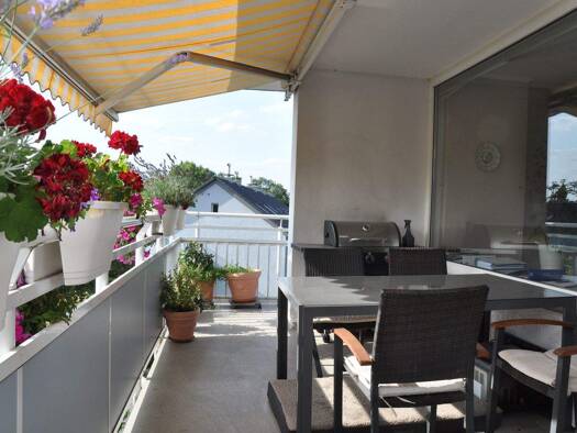 Wohnung zum Kauf 405.000 € 4 Zimmer 104,8 m² 3. Geschoss Golzheim Düsseldorf 40474