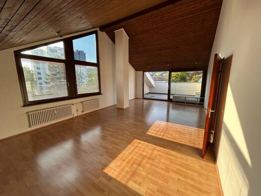 Wohnung zur Miete 1.250 € 3,5 Zimmer 104 m² Geschoss 3/3 frei ab sofort Geleener Straße 26 Böblingen 71034