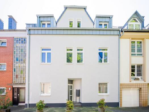 Mehrfamilienhaus zum Kauf als Kapitalanlage geeignet 1.275.000 € 277 m² 305 m² Grundstück Kaiserswerth Düsseldorf 40489