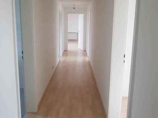 Wohnung zur Miete 950 € 4 Zimmer 105 m² Geschoss 2/3 frei ab 01.05.2026 Gäwelestraße 7 Öhringen 74613