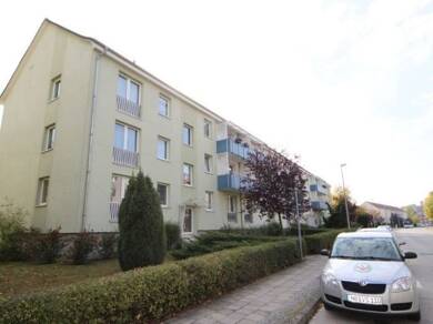 Wohnung zur Miete 369 € 3 Zimmer 53,4 m² 2. Geschoss frei ab sofort John-Schehr-Strasse 37 Südstadt Neubrandenburg 17033
