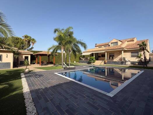 Chalet zum Kauf - Erstbezug 980.000 € 4 Zimmer 528 m² 1.217 m² Grundstück la Pobla de Vallbona 46185