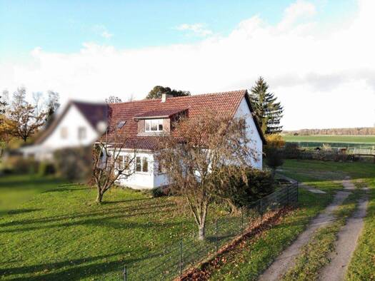 Doppelhaushälfte zum Kauf 198.000 € 7 Zimmer 161,3 m² 2.500 m² Grundstück Eixen 18334