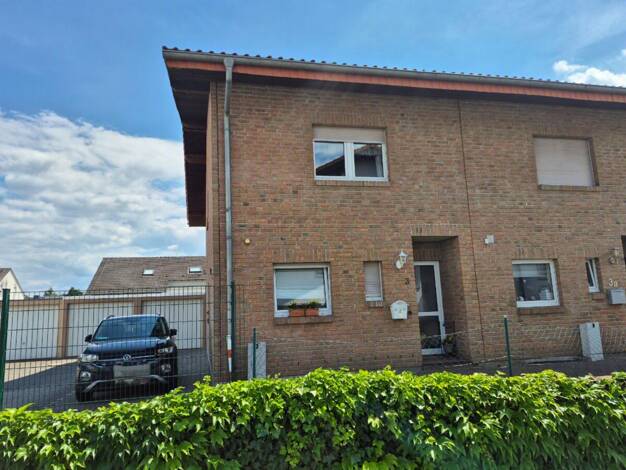 Reihenendhaus zum Kauf 398.000 € 3 Zimmer 102 m² 212 m² Grundstück Langendiebach Erlensee 63526