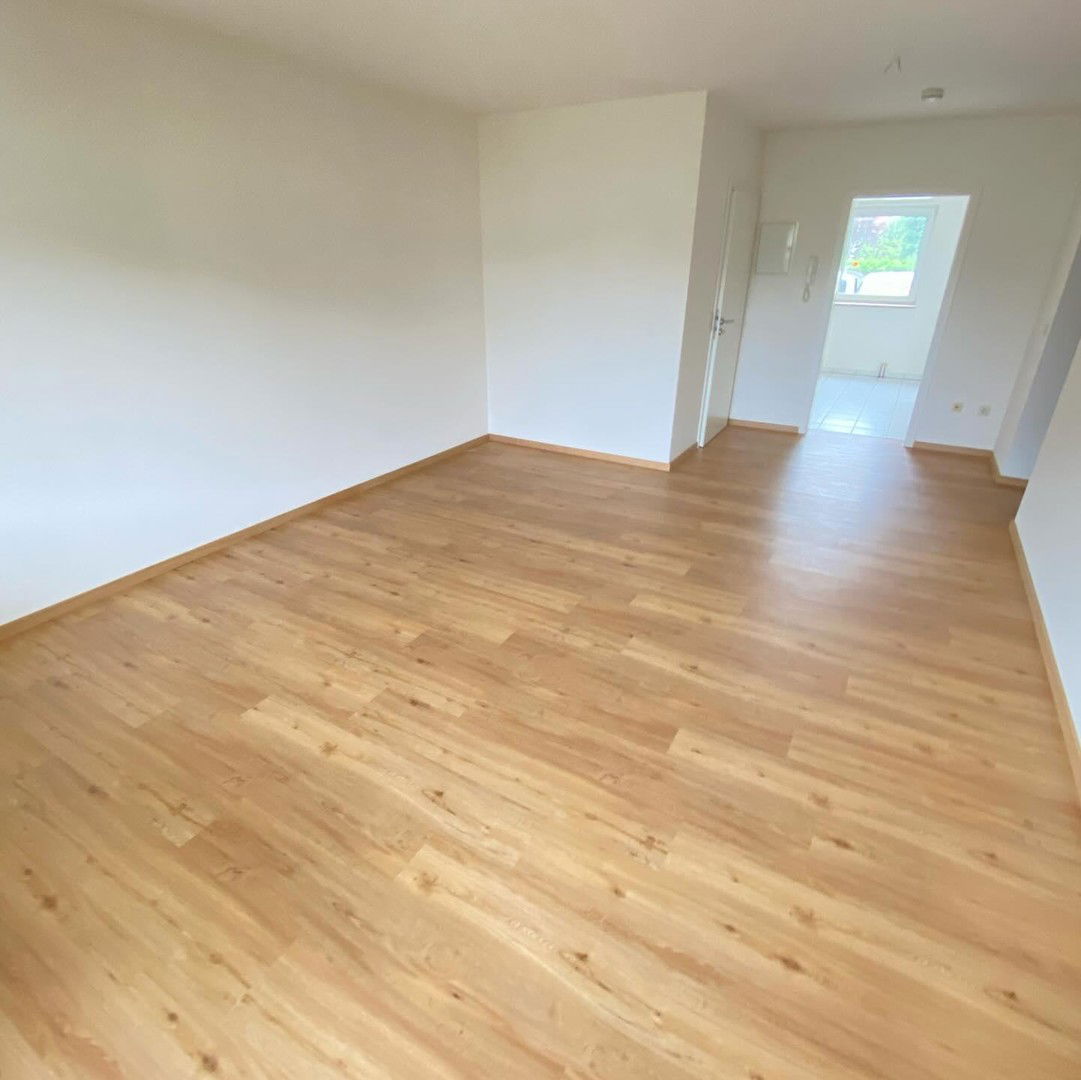 Wohnung zur Miete 950 € 4 Zimmer 79 m²<br/>Wohnfläche 1.<br/>Geschoss Calmbach Bad Wildbad 75323