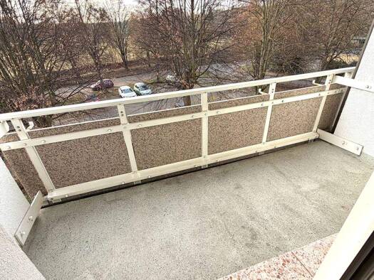 Wohnung zur Miete 410 € 4 Zimmer 67,9 m² frei ab sofort Untitzer Straße 30B Liebschwitz Gera 07551