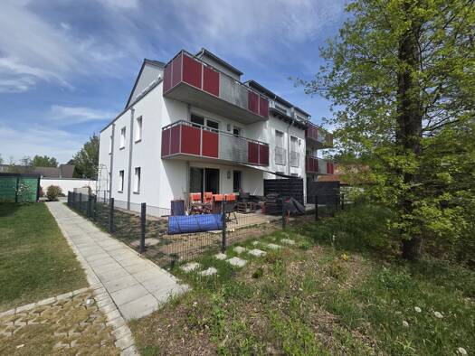 Wohnung zum Kauf 373.450 € 3 Zimmer 77,4 m² EG Altenstadt Altenstadt a.d.Waldnaab 92665