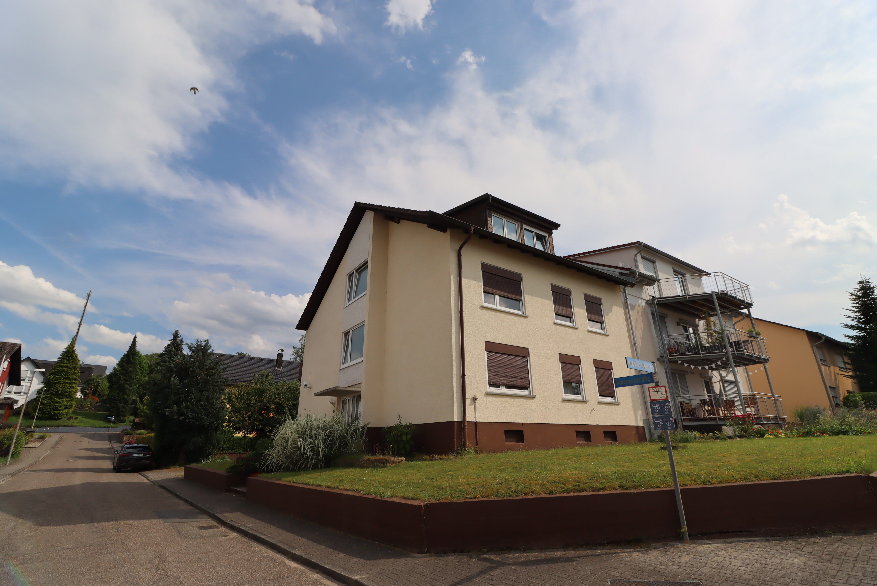 Mehrfamilienhaus zum Kauf 492.000 € 10 Zimmer 230 m²<br/>Wohnfläche 633 m²<br/>Grundstück Obergrombach Bruchsal 76646