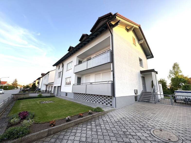 Haus zum Kauf 720.000 € 13 Zimmer 338 m² 585 m² Grundstück Pielweichs Plattling 94447