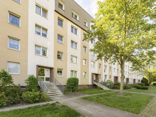 Wohnung zur Miete 341 € 3 Zimmer 61,9 m² 4. Geschoss frei ab 01.03.2026 Weißdornstraße 98 Grünau-Ost Leipzig 04209