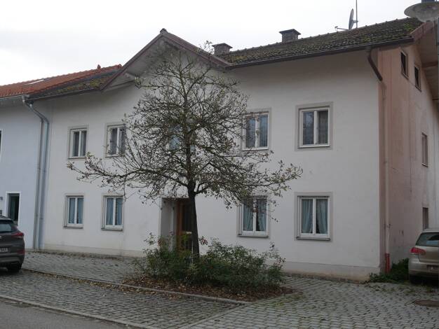 Haus zum Kauf 270.000 € 5 Zimmer 170 m² 527 m² Grundstück frei ab sofort Kirchweidach Kirchweidach 84558