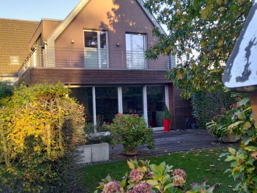 Haus zur Miete 2.000 € 2 Zimmer 160 m² 117 m² Grundstück frei ab sofort Gütersloh 33334
