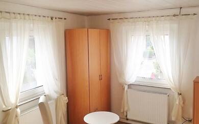 WG-Zimmer zur Miete Wohnen auf Zeit 560 € 14 m² frei ab 29.09.2025 Reinhartstrasse 0 Mühlhausen Stuttgart-Mühlhausen 70378
