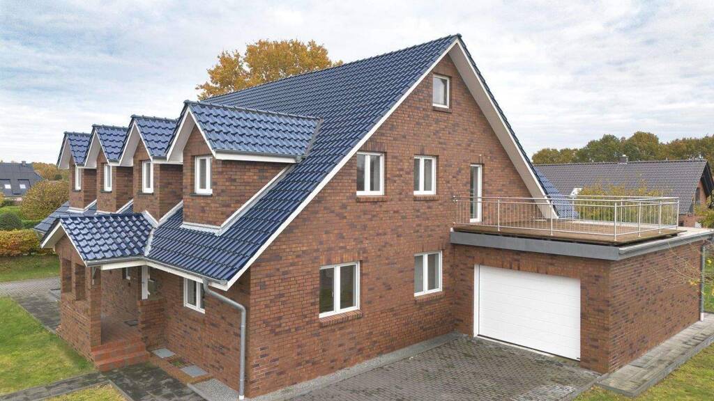 Mehrfamilienhaus zum Kauf 665.000 € 8 Zimmer 351 m² 901 m² Grundstück frei ab sofort Kellinghusen 25548