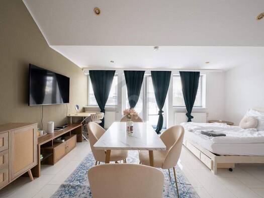 Wohnung zur Miete 2.500 € 2 Zimmer 120 m² 1. Geschoss Tonndorf Hamburg 22045