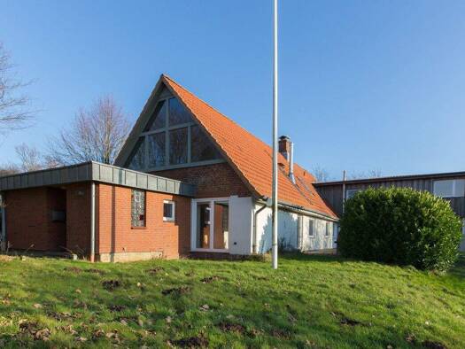 Mehrfamilienhaus zum Kauf 340.000 € 8 Zimmer 385,3 m² 5.057 m² Grundstück Oersberg 24407