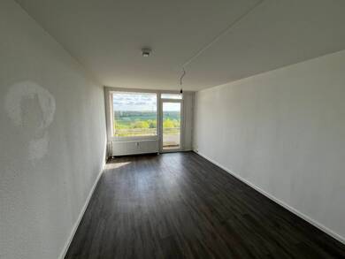 Wohnung zur Miete 509 € 2 Zimmer 61,3 m² 7. Geschoss frei ab 16.06.2025 Fünenweg 2 Mettenhof Bezirk 2 Kiel 24109