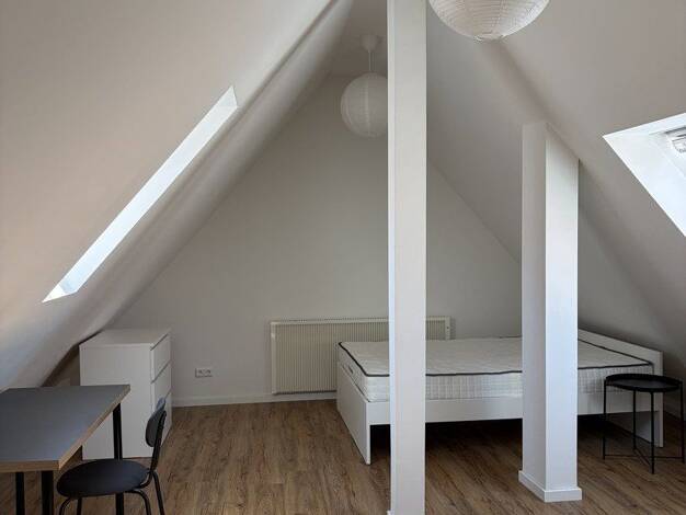 Wohnung zur Miete 410 € 4 Zimmer 84,6 m² 3. Geschoss frei ab 01.11.2026 Ditzingen Ditzingen 71254