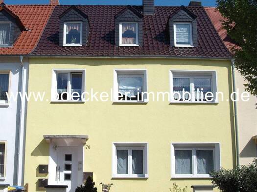 Wohnung zur Miete 375 € 3 Zimmer 55 m² 2. Geschoss frei ab 15.02.2026 Naumburg 06618