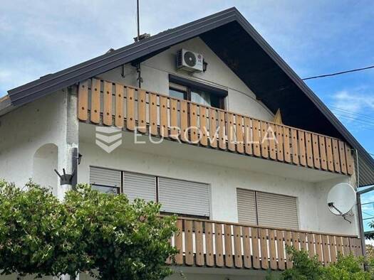 Einfamilienhaus zum Kauf 310.000 € 6 Zimmer 360 m² Županja Županja 32270