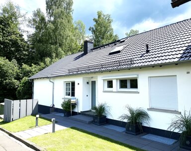 Reihenendhaus zum Kauf provisionsfrei 529.500 € 8 Zimmer 211 m² 590 m² Grundstück Dahlheim Wetzlar 35576