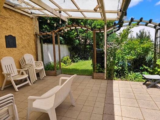Mehrfamilienhaus zum Kauf 125.000 € 10 Zimmer 393 m² 320 m² Grundstück Crimmitschau Crimmitschau 08451