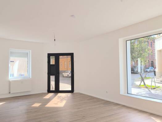 Wohnung zur Miete 750 € 4 Zimmer 103 m² Geschoss EG/2 frei ab sofort Roßlau Dessau-Roßlau 06862