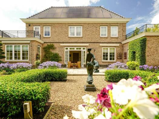 Villa zum Kauf 1.900.000 € 7 Zimmer 326 m² 826 m² Grundstück nederhoflaan 12 's-gravenhage 2553 EW