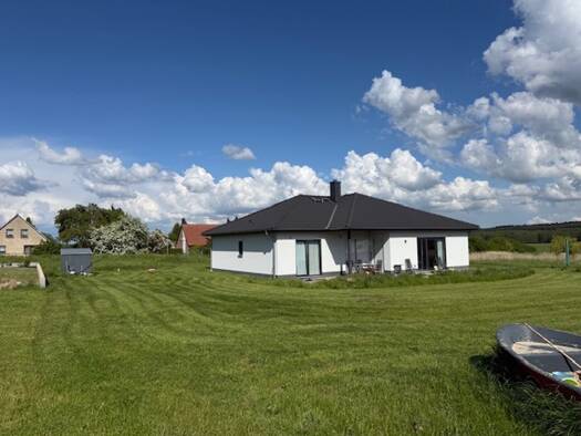 Haus zum Kauf 440.000 € 5 Zimmer 145 m² 1.897 m² Grundstück Basedow-Höhe Basedow 17139