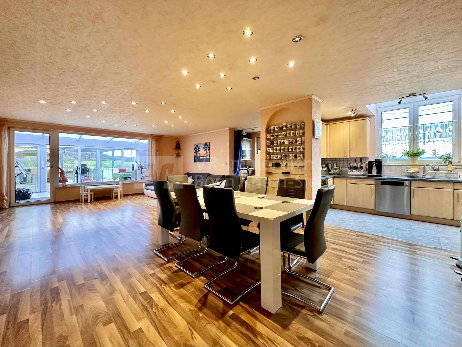 Haus zum Kauf 1.000.000 € 8 Zimmer 327 m²<br/>Wohnfläche 688 m²<br/>Grundstück Birresdorf Grafschaft 53501