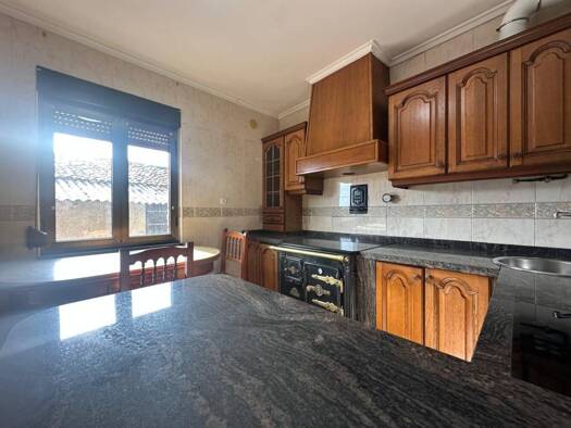 Villa zum Kauf 95.000 € 3 Zimmer 110 m² Mieres 33615