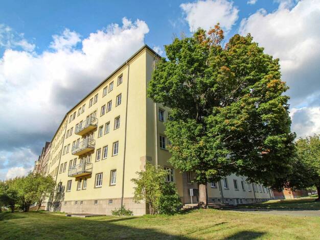 Wohnung zum Kauf 39.899 € 1 Zimmer 33,4 m² 2. Geschoss Lutherviertel Lutherviertel 09126
