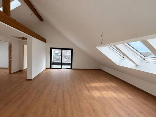 Wohnung zur Miete 1.550 € 3 Zimmer 107 m² Geschoss 3/3 frei ab 01.12.2026 Eckstraße 11 Ay Senden 89250