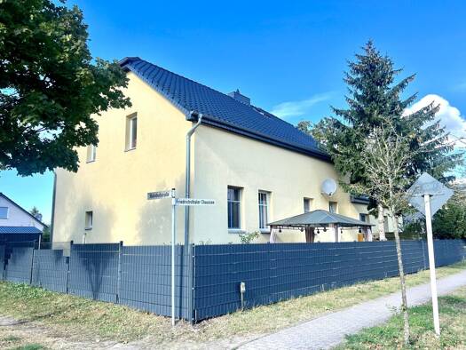 Mehrfamilienhaus zum Kauf 995.000 € 17 Zimmer 462,2 m² 990 m² Grundstück Oranienburg Oranienburg OT Friedrichsthal 16515