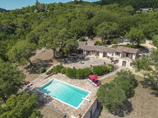 Einfamilienhaus zum Kauf 1.950.000 € 280 m² 20.000 m² Grundstück La Garde-Freinet 83680