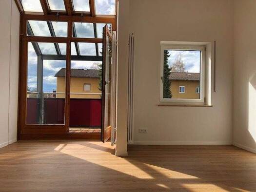 Wohnung zur Miete 765 € 2 Zimmer 61 m² 2. Geschoss frei ab 01.06.2026 Eugen-Rosner-Straße 22 Traunstein 83278